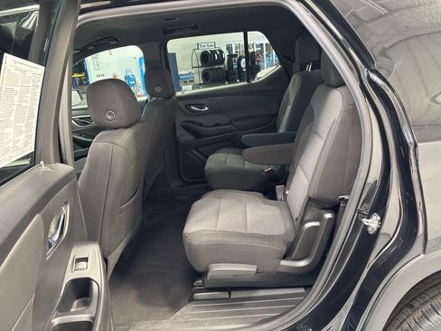 Used 2023 Chevrolet Traverse LT AWD/4WD image 32