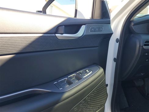 Used 2024 Hyundai Palisade Limited image 21