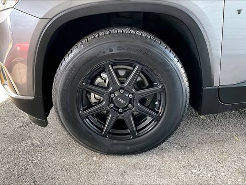 Used 2019 Chevrolet Traverse LT FWD image 11