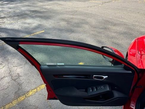 Used 2024 Honda Civic EX image 9