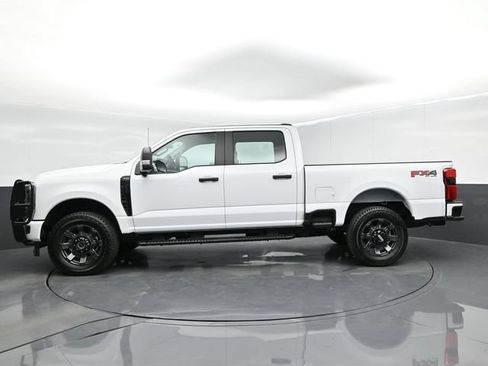 Used 2024 Ford F250 XL w/ STX Appearance Package AWD/4WD image 5
