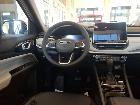 Used 2026 Jeep Compass Limited w/ Sun, Sound & Navigation Group AWD/4WD image 16