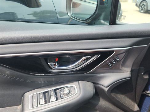 Used 2023 Subaru Outback Limited AWD/4WD image 11