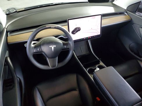 Used 2021 Tesla Model Y Long Range AWD/4WD image 12
