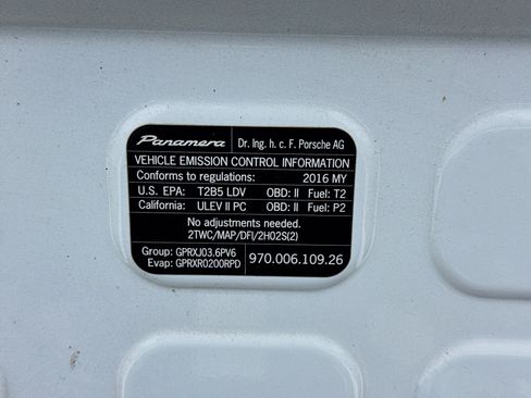 Used 2016 Porsche Panamera Edition image 21