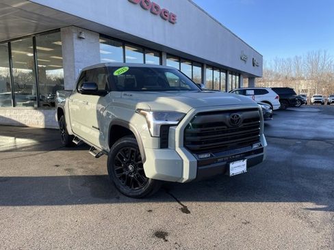 Used 2025 Toyota Tundra Limited image 3