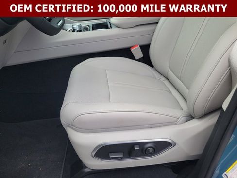Used 2026 Jeep Grand Wagoneer 2WD w/ Premium Group I image 25