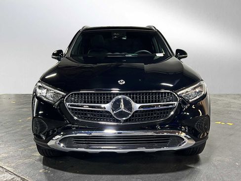 Used 2025 Mercedes-Benz GLC 300 4MATIC image 8