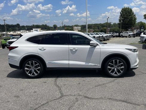 Used 2023 Acura MDX FWD w/ Technology Package image 9