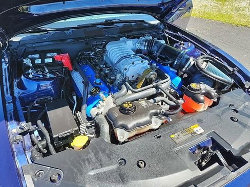 Used 2011 Ford Mustang Shelby GT500 w/ SVT Performance Pkg RWD image 11