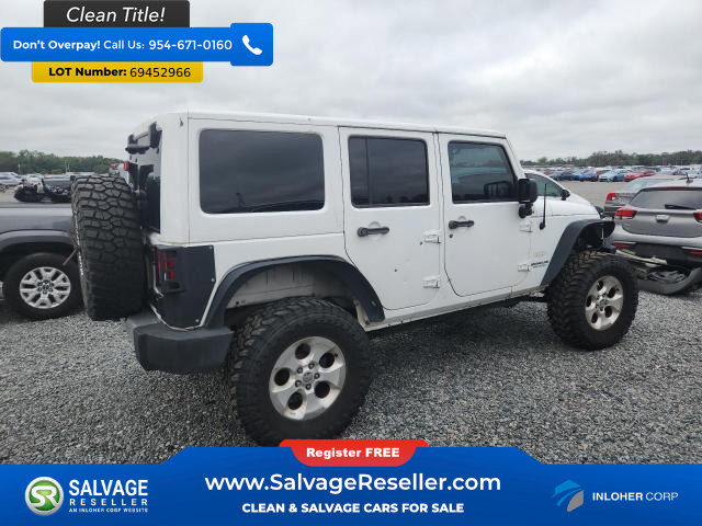Used 2014 Jeep Wrangler Unlimited Sahara w/ Connectivity Group AWD/4WD image 4