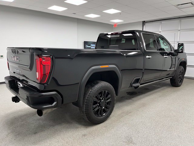 Used 2023 GMC Sierra 3500 Denali w/ Denali Black Diamond Edition AWD/4WD image 11