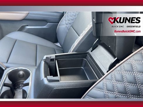 New 2026 GMC Canyon Denali w/ LPO, Denali Black Edition AWD/4WD image 29