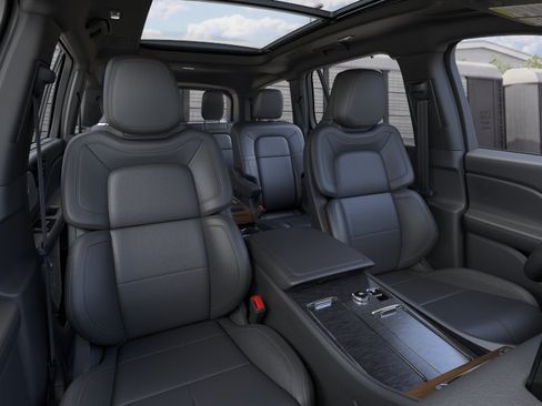 New 2026 Lincoln Aviator Reserve AWD/4WD image 10