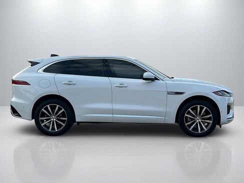 Used 2024 Jaguar F-PACE R-Dynamic S image 4