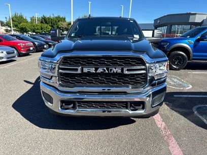 Used 2024 RAM 2500 Tradesman w/ Chrome Appearance Group