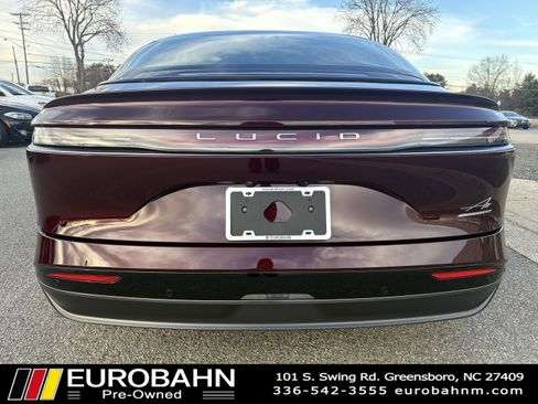 Used 2025 Lucid Air Touring image 4