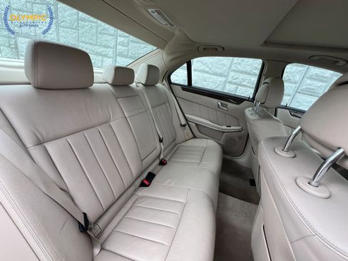 Used 2015 Mercedes-Benz E 350 4MATIC Sedan w/ Premium 1 Package image 44