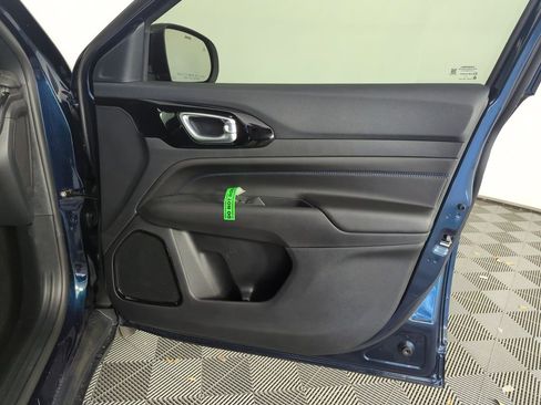 New 2026 Jeep Compass Latitude image 32