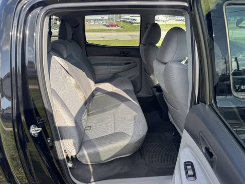 Used 2015 Toyota Tacoma 4x4 Double Cab image 13