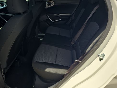 Certified 2023 Kia Soul LX FWD image 16