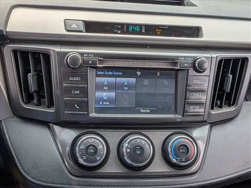 Used 2015 Toyota RAV4 LE FWD image 11