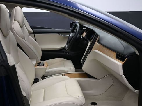 Used 2018 Tesla Model S 75D image 39