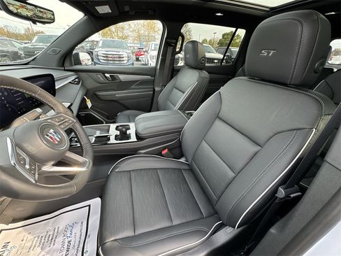 New 2026 Buick Enclave Sport Touring w/ Power Package image 11