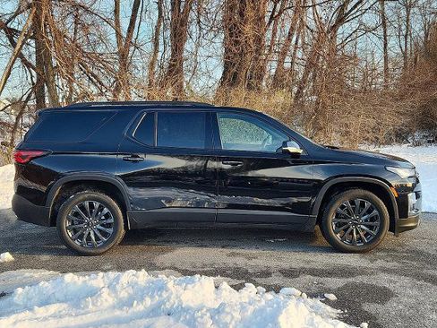Certified 2023 Chevrolet Traverse RS image 7