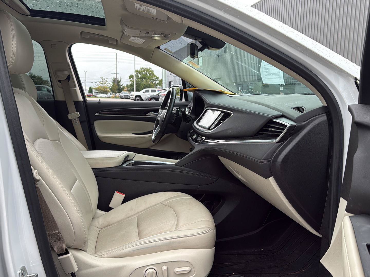 Used 2022 Buick Enclave Essence w/ Experience Buick Package AWD/4WD image 13