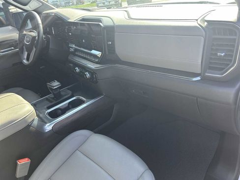 Used 2024 GMC Sierra 1500 SLT w/ SLT Premium Plus Package image 27