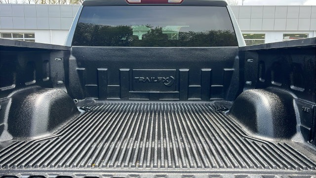 Used 2026 GMC Sierra 1500 SLT AWD/4WD image 24