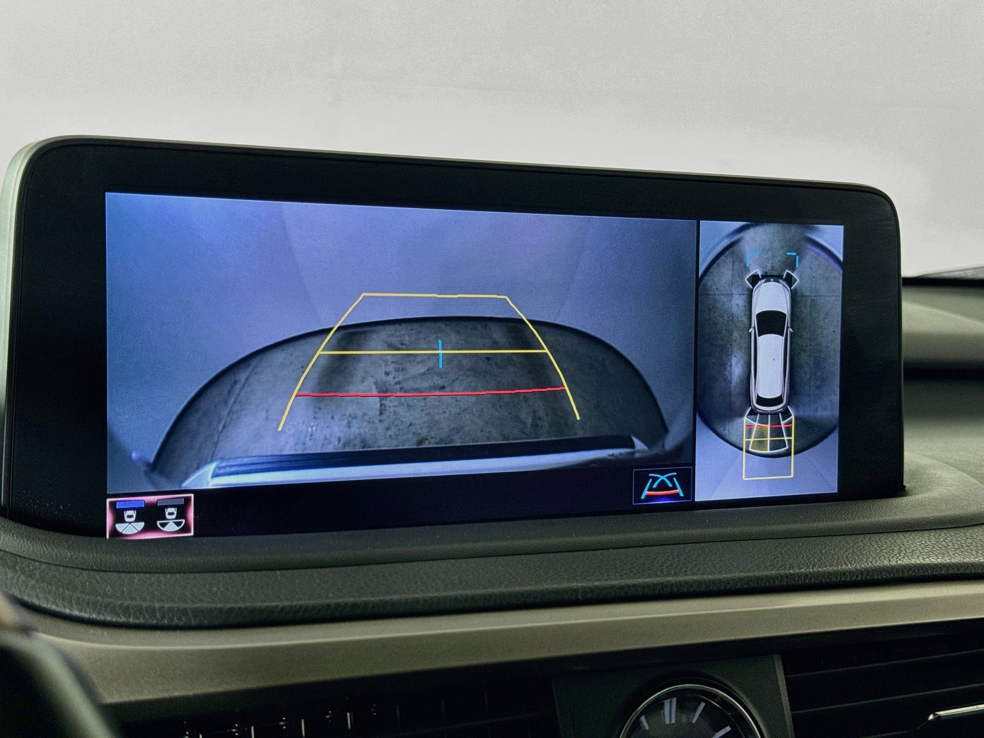 Used 2021 Lexus RX 450hL AWD w/ Premium Package image 19