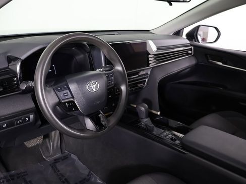 Used 2025 Toyota Camry LE FWD image 24
