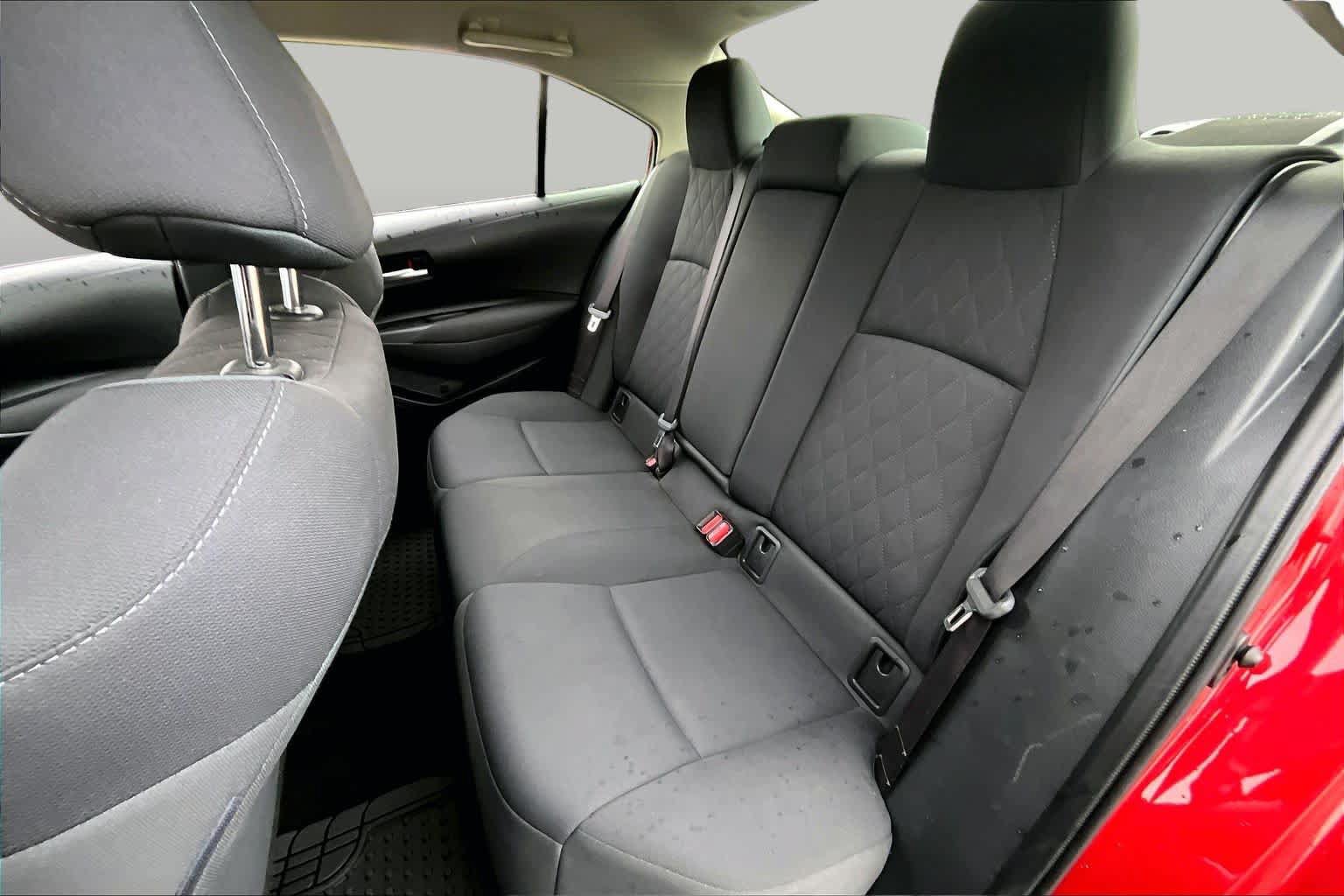 Used 2020 Toyota Corolla LE FWD image 20