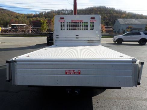 Used 2018 Ford Transit 250 138 image 11