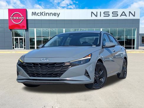 Used 2021 Hyundai Elantra SEL FWD image 1