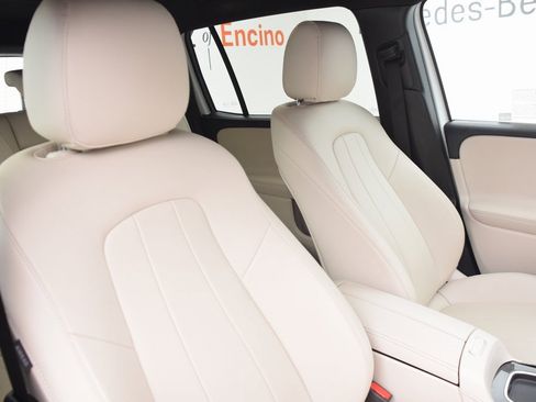 Certified 2025 Mercedes-Benz GLB 250 image 16