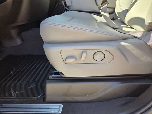 New 2026 Chevrolet Silverado 1500 LT w/ Z71 Off-Road Package image 23