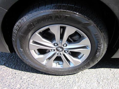 Used 2016 Hyundai Santa Fe Sport image 15