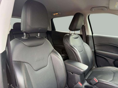 Used 2021 Jeep Compass Limited AWD/4WD image 30