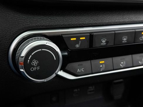 Used 2024 Nissan Altima 2.5 SV w/ SV Premium Package image 25