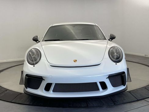 Certified 2018 Porsche 911 GT3 w/ Sport Chrono Package RWD image 10