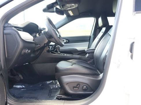 Used 2025 Jeep Compass Limited AWD/4WD image 12