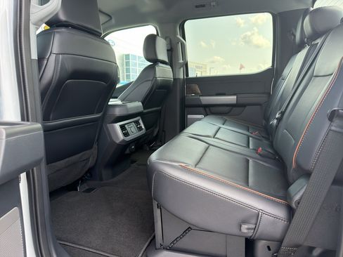 Used 2025 Ford F350 Lariat AWD/4WD image 27