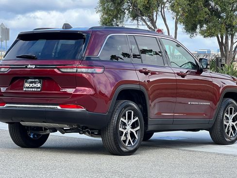 New 2025 Jeep Grand Cherokee Limited image 4