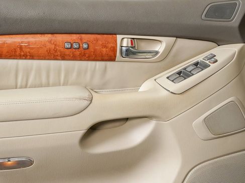 Used 2007 Lexus GX 470 image 6