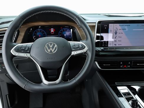 New 2026 Volkswagen Atlas SE FWD image 60