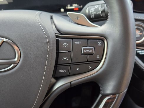 Used 2024 Lexus LS 500 image 40