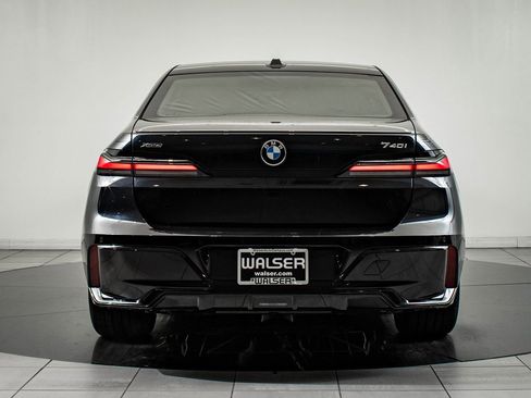 New 2026 BMW 740i xDrive w/ Executive Package image 9